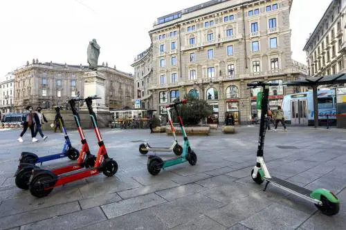 Monopattino e bici elettrica: quanto costa assicurarli e come orientarsi nella scelta