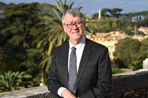 "La musica fa le cose. Crea il cambiamento e influenza i potenti"