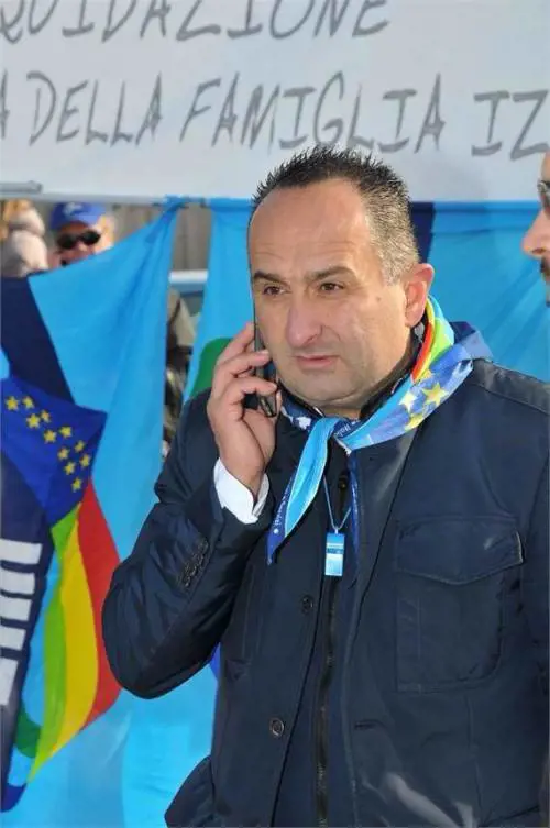 "Io, il primo a denunciare. E tutti in silenzio"