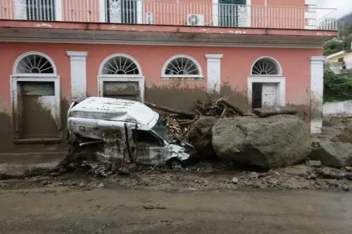 "Una tragedia annunciata". L'esperto punta il dito: cosa è successo a Ischia 