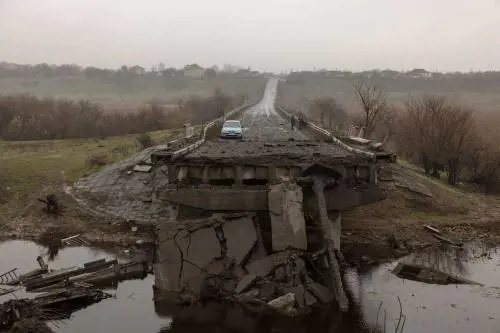 Ora i russi preparano la mobilitazione segreta di altri 100mila soldati. Ritirata da Zaporizhzhia