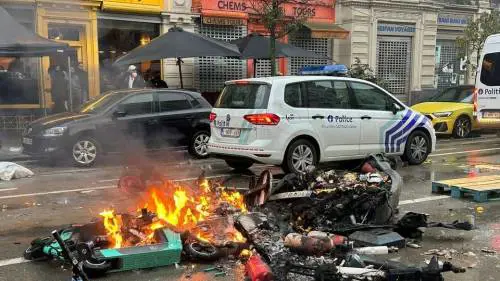 Il Marocco batte il Belgio. Gli immigrati festeggiano devastando Bruxelles