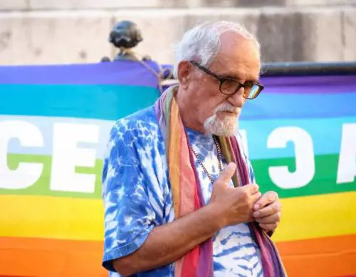 "Incarna il suprematismo bianco". L'assurdo digiuno anti-Meloni di Padre Zanotelli
