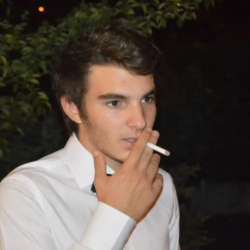 Lo schianto mortale con l'auto, le bugie sulla laurea: il dramma del 26enne