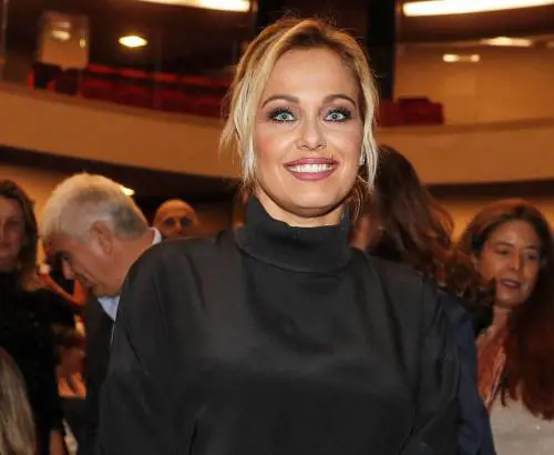 La fedeltà, il matrimonio, le case diverse: la moglie di Bonolis rompe il silenzio