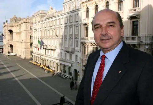 Lo sfogo social del sindaco di Trieste. "Basta, per questi non faccio più niente"