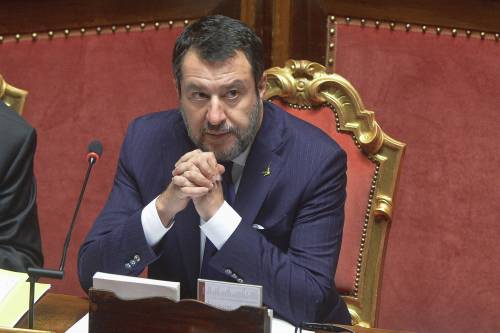Salvini: “Chi paga il caffè con il pos è un rompipalle”
