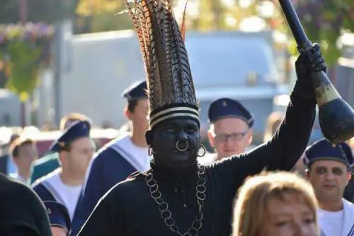 Il politicamente corretto squalifica il Carnevale. E l'Unesco lo cancella