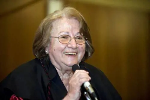 Ambrogino d'oro all'infermiera Marisa Cantarelli, una vita per gli altri