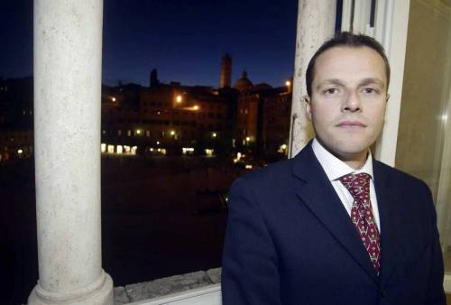 Morte David Rossi, indagato l'ex comandante dei carabinieri di Siena