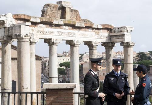 "La Cina considera l'Italia il ventre molle d'Europa"