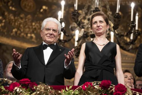 Alla Scala tre presidenti e una folla di politici Vip, imprenditori e "sciure" al grande debutto