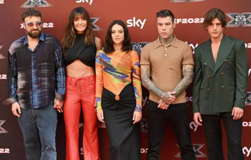 X Factor 2022, tutto sulla finale: cantanti, ospiti e diretta