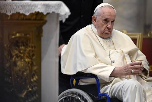 "Ho un'infiammazione ai polmoni". La rinuncia del Papa