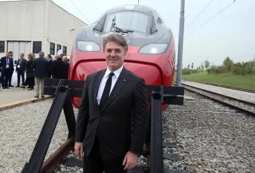 "Avanti con le liberalizzazioni: tutti i servizi vadano ai privati". "La manovra? Di più non si poteva. Il governo andrà giudicato dal 2023 in poi. Subito il Ponte sullo Stretto"