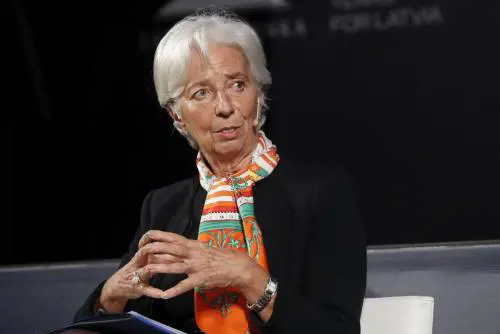 Bce, il giallo della frase-chiave cancellata: cosa c'era scritto