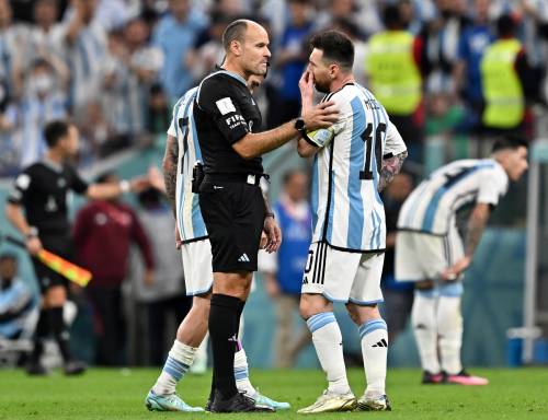 "Quell'arbitro...". Perché dopo la vittoria è esplosa la furia di Messi