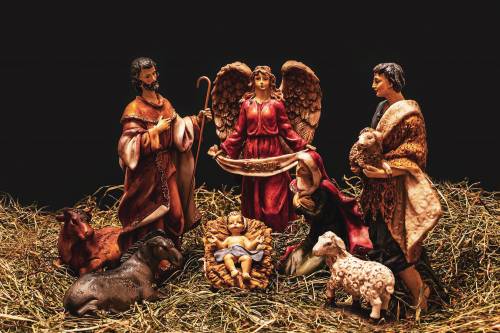 Il 25 dicembre, l'albero e il presepe: la vera storia del Natale
