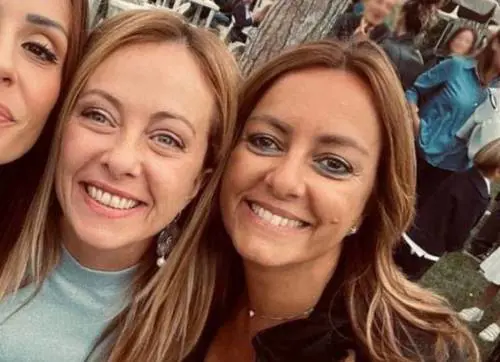 "Ingiusto morire così". L'addio di Meloni all'amica freddata dal killer di Roma