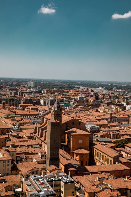 Bologna città più vivibile, arretra Milano