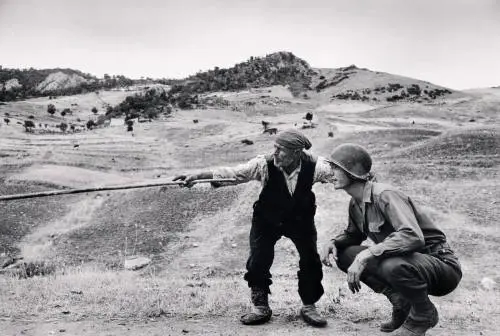 Robert Capa, gli occhi che hanno fatto notizia