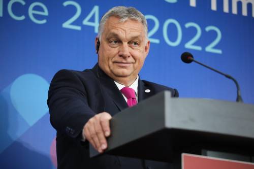 Generali pro-Nato cacciati da Orbán. E vuole bloccare gli aiuti a Kiev