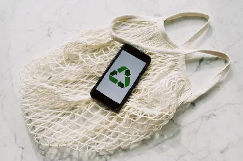 Differenza tra upcycling e recycling: ne parliamo con un esperto del settore