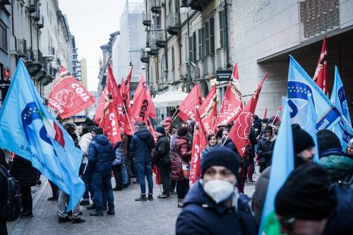 "Sciopero immotivato e ideologico". Salvini smaschera i sindacati