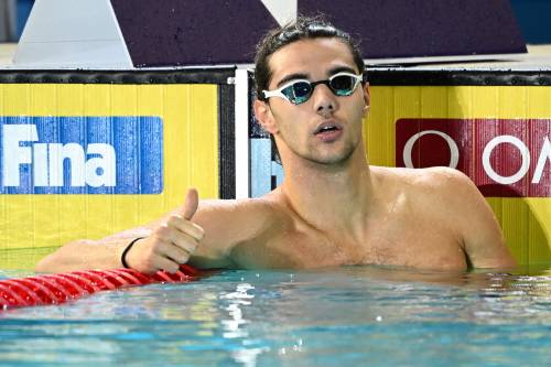 Nuoto, altra impresa per l'Italia ai Mondiali: Thomas Ceccon conquista l'oro nei 100 misti