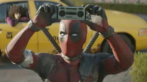 Deadpool 2, la scena folle (e inutile) di Brad Pitt