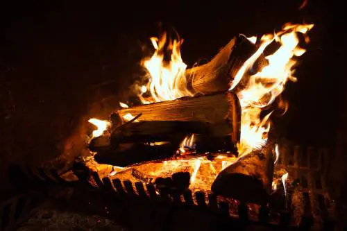 Sicilia: la tradizione del fuoco di Natale