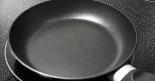 Gli effetti nocivi dei Pfas: cosa sono e cosa rivela uno studio