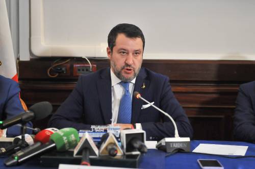 "La prima pietra entro due anni". Ponte sullo Stretto, Salvini tira dritto