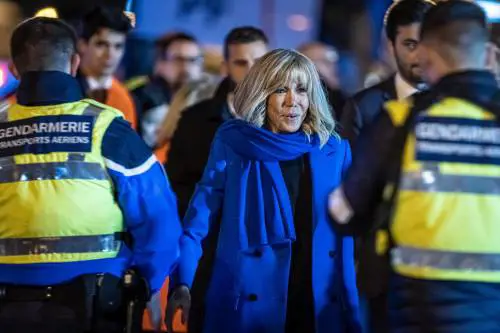 Francia, via l'orto dei dipendenti di Versailles. Il sospetto: "Infastidiva Macron e Brigitte"