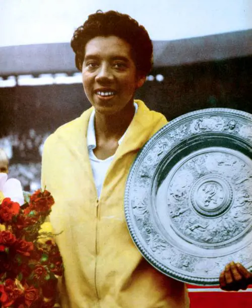 "Una regina in fondo all'autobus": lo smash di Althea Gibson contro il destino
