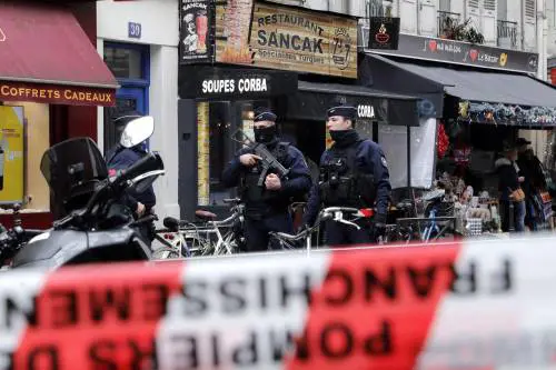 Sparatoria al centro culturale curdo: sangue e morti a Parigi