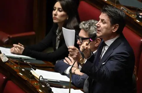 "Forte ritardo". Senti chi parla: le insensate polemiche della sinistra sulla manovra