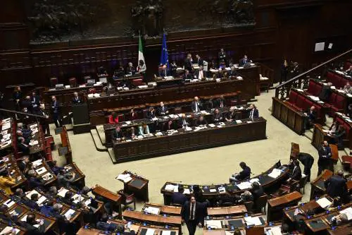 Salario minimo, si torna in Commissione. Centrodestra: "Rinvio fondato"