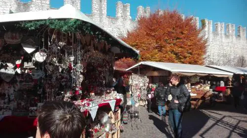 Per Natale "bonus" aziendali contro carovita e inflazione