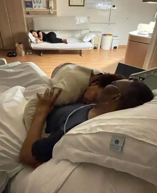 "Un'altra notte insieme". La foto della figlia di Pelè commuove il mondo del calcio