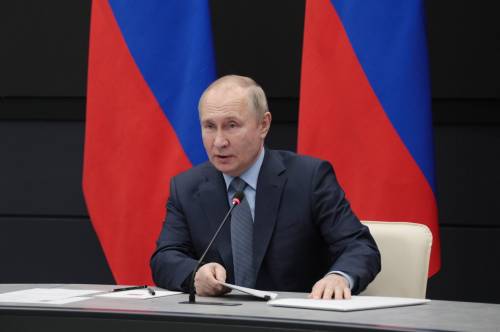 Il pugno duro di Putin contro l'Europa: sospesi i trattati internazionali