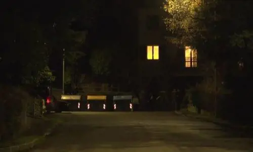 Ex carabiniere si barrica in casa, è armato