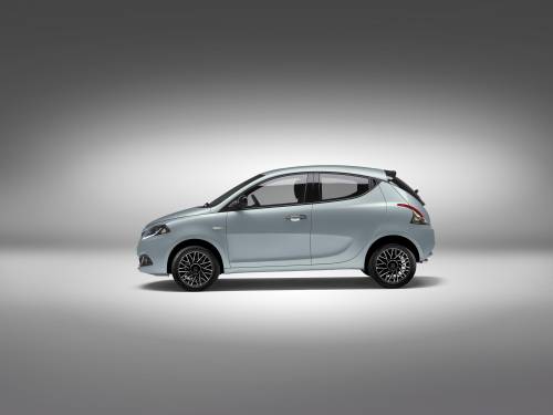 Lancia Ypsilon, i prezzi e gli allestimenti per il 2023