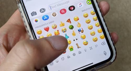 Emoji: il significato delle più usate su WhatsApp