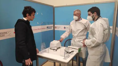 "Non ripeteremo gli errori del passato". Il governo avverte l'Ue sul Covid dalla Cina