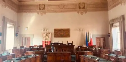 Lucca "cancella" il patentino antifascista