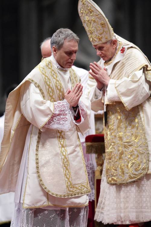 "Distruggere le carte private". L'ultima richiesta di Ratzinger a padre Georg