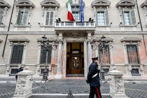 Assalto al Senato: cosa c'è dietro il blitz dei "coraggiosi" ambientalisti