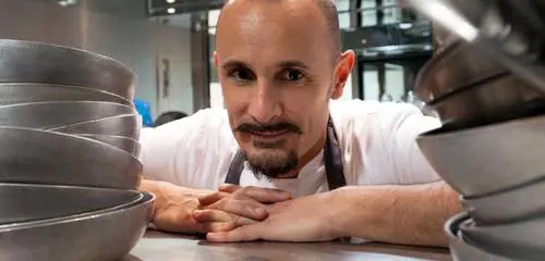 Lo chef che sussurra all'orto: "La mia cucina durevole che rispetta stagioni e clienti"