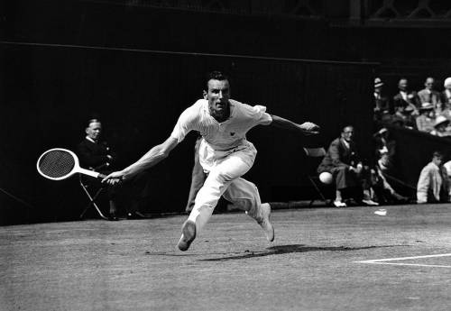 Fred Perry, il tennista popolare che addentò l’aristocrazia 